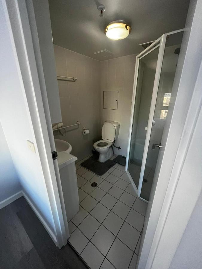 Private Room With Ensuite In The Cbd Canberra Eksteriør bilde